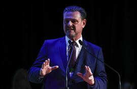 El ministro de Agricultura de Brasil, Carlos Fávaro habla durante la apertura de un congreso del poderoso sector agropecuario en São Paulo (Brasil). (EFE)