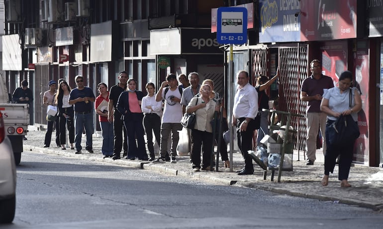 Los usuarios ya se ven afectados por las reguladas. 
