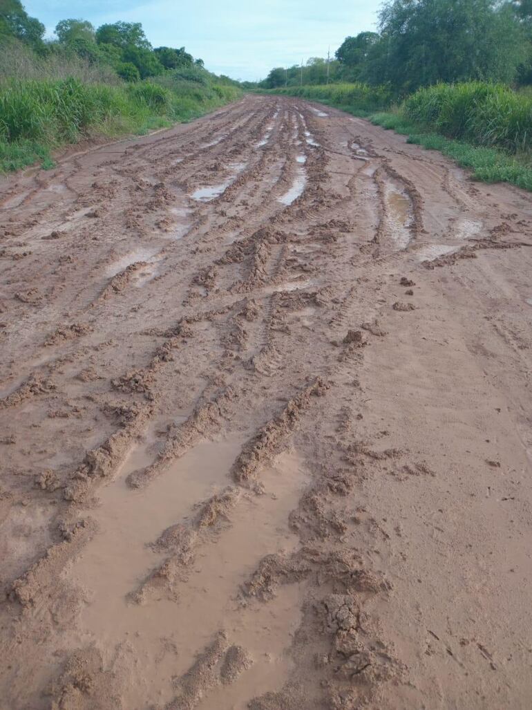 Estado actual del camino que parte desde la bioceánica hasta Toro Pampa.