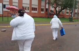 Imágenes de la "evacuación" hoy en el Hospital de Clínicas.
