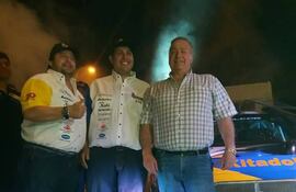 Ramón Servín, Rubén González Chaves junto a Óscar González Daher.