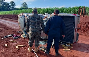 Así quedó la camioneta cargada de marihuanas tras una persecución en Nueva Toledo.