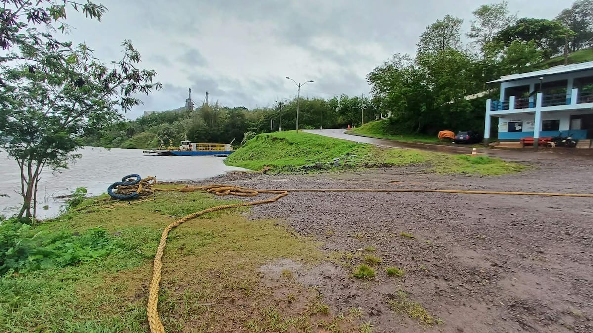 Crecida dispar: Río Paraná está en alerta de inundación y el Paraguay no recupera su nivel normal