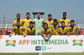 Deportivo Capiatá inició la última fecha de la División Intermedia en el segundo puesto y la cerró en el tercero, quedando sin premio alguno.