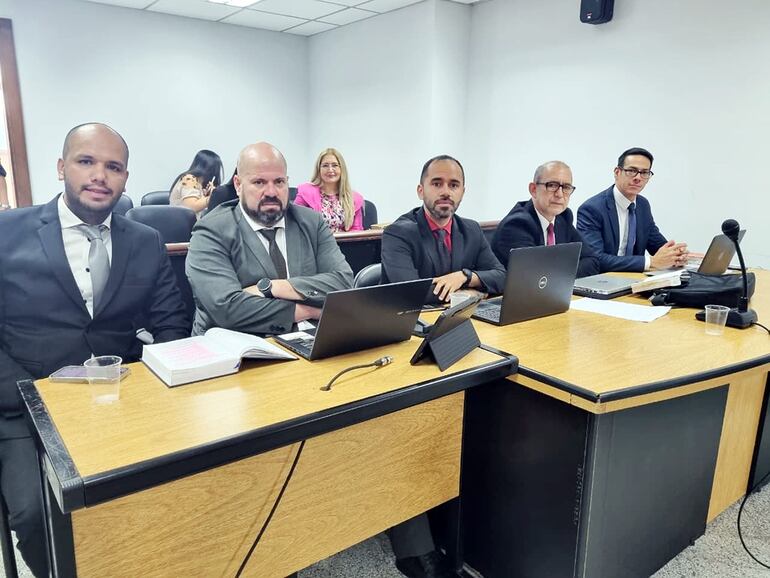 Defensores de los ahora condenados por narcotráfico y asociación criminal.