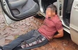 Víctor López, detenido con el automóvil robado.