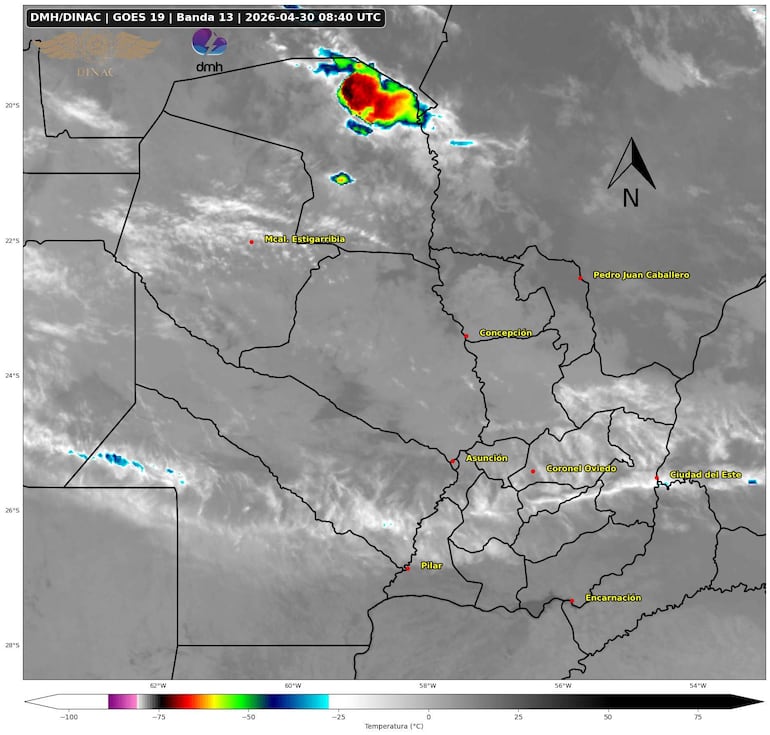 Mapa satelital de Paraguay con indicios de tormenta y temperaturas variadas, sin personas visibles.