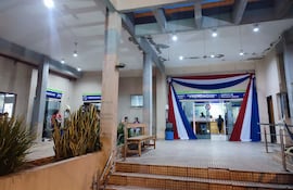 Fachada de la clínica periférica Yrendagûe del IPS.