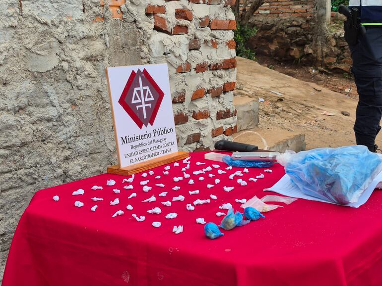 Redada en “barrio Mosquito” de Encarnación resulta con dos detenidos y 14 demorados