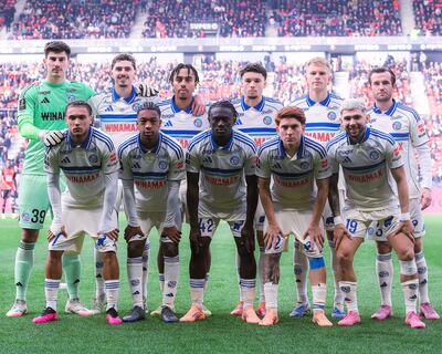Formación de Racing de Estrasburgo, con el paraguayo Julio César Enciso Espínola (19).