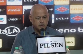 Francisco Arce, entrenador de Guaraní, en la conferencia de prensa posterior al partido frente a Libertad por la fecha 14 del torneo Clausura 2026 de la Primera División de Paraguay en el estadio La Huerta, en Asunción, Paraguay.