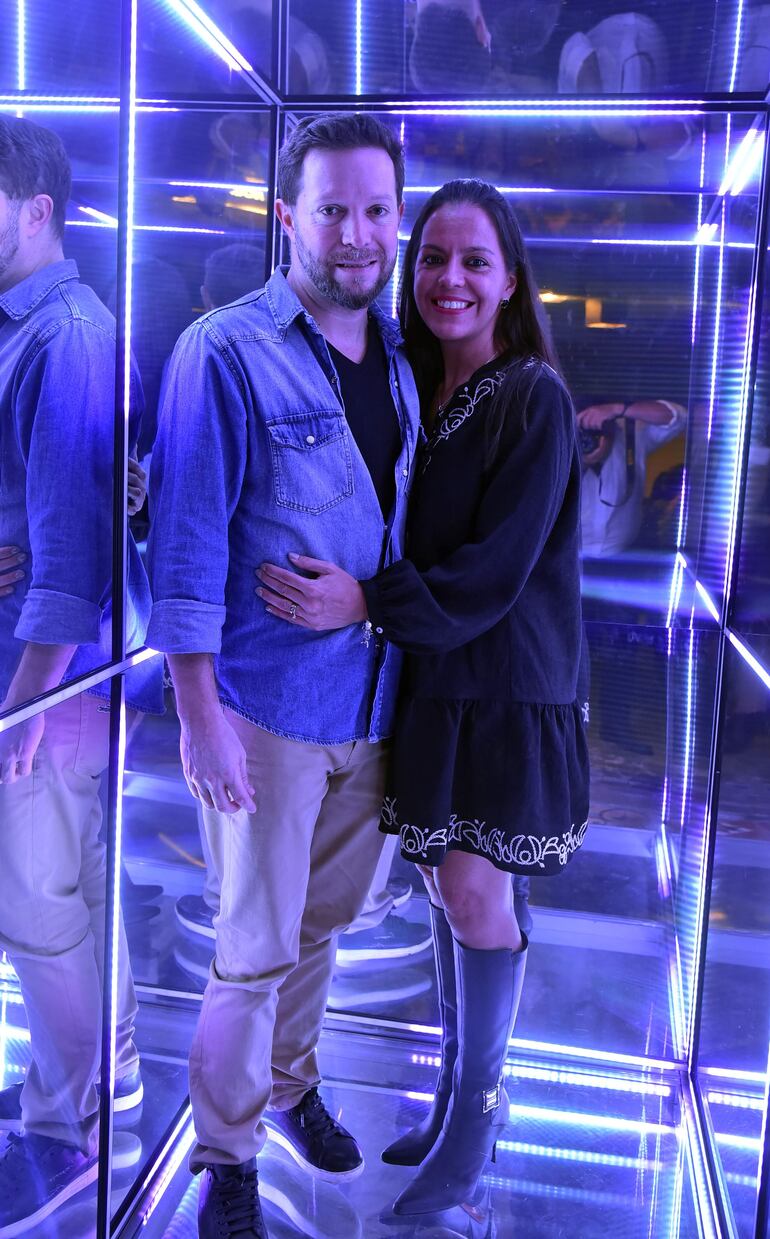 Juanjo Guillén y Mariela Bécker.