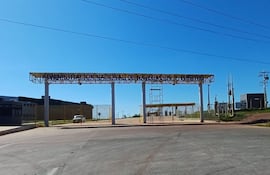 El predio de la ANNP recibirá a los camioneros para evitar que estacionen en el barrio Tres Fronteras.