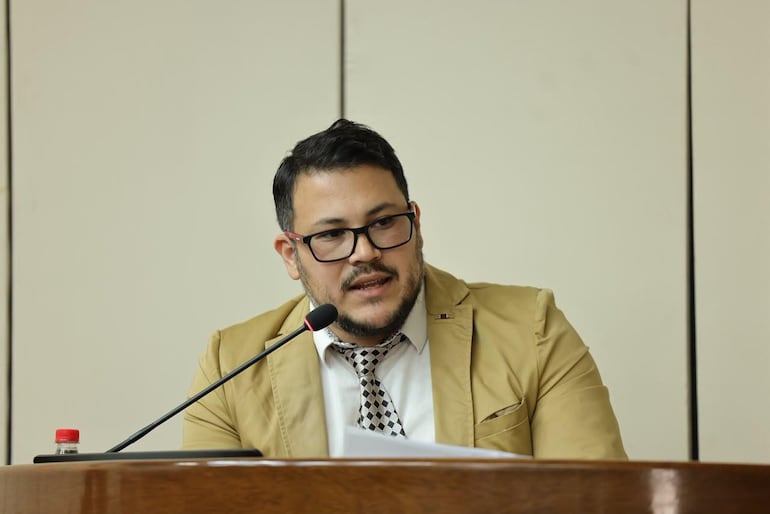 Postulantes a Defensor del Pueblo, convocados en el Senado.  (Foto: Prensa Senado).