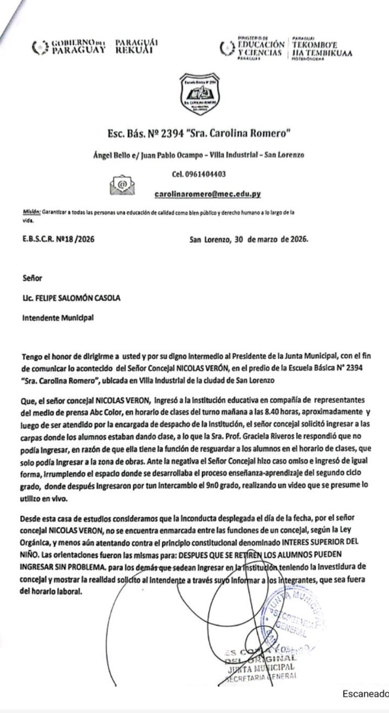 La nota presentada por la encargada de despacho de la Escuela Carolina Romero, Prof. Graciela Riveros ante la Intendencia de la Municipalidad de San Lorenzo.