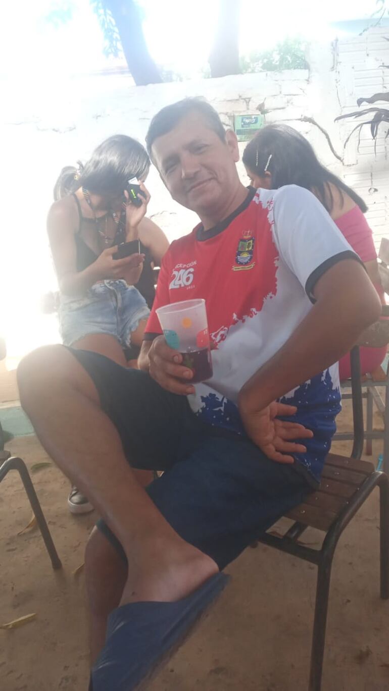 Vitor Manoel Benites (46), mecánico brasileño asesinado, víctima colateral.