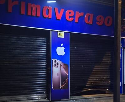 El local comercial atacado esta madrugada por los delincuentes.