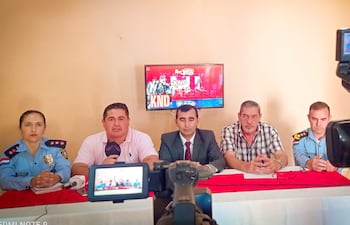 Miembros de la comisión organizadora del San Juan de la APG, durante la conferencia informativa.