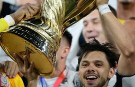 Ángel Romero conquistó por cuarta vez el trofeo del Paulistao con el Corinthians, el primero como capitán de equipo.