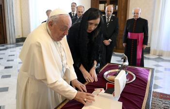 El papa Francisco recibe este lunes a la vicepresidenta de Argentina, Victoria Villarruel, en una audiencia privada en el Vaticano.