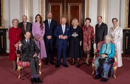 "El Rey y la Reina se unen a miembros de la Familia Real para recordar la vida de la reina Isabel II", se puede leer junto a esta postal en la cuenta de Instagram de la familia real británica. (Instagram/The Royal Family)