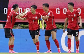 Jugadores de Corea del Sur celebran un gol este jueves, en un partido del grupo A del Mundial de la FIFA 2026 entre Corea del Sur y República Checa en el estadio Akron en Guadalajara (México) . EFE