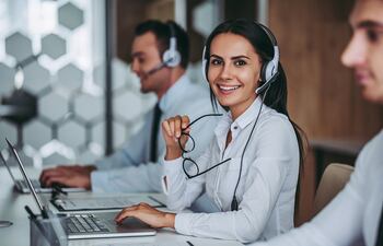 Paraguay reúne una combinación de factores que lo hacen competitivo para el outsourcing: la estabilidad macroeconómica, un régimen fiscal previsible y costos operativos bajos.