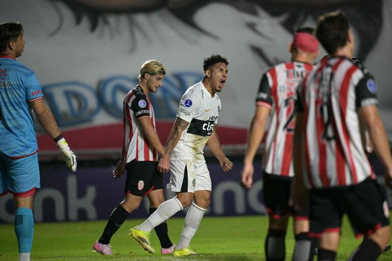 Un paraguayo en el equipo ideal de la semana en la Sudamericana