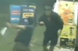 El crimen fue captado por cámara de circuito cerrado.