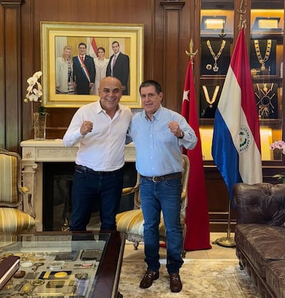 El presidente del Senado, Basilio "Bachi" Núñez (ANR, HC) con el presidente de la ANR, Horacio Cartes.