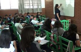 Docentes denuncian caída del SIGMEC y alertan riesgo en concurso para más de 23.700 cargos