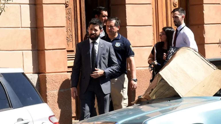 El entonces fiscal Osmar Legal (hoy juez) había allanado el Club Condesa, a fin de recabar mayores datos sobre el caso.