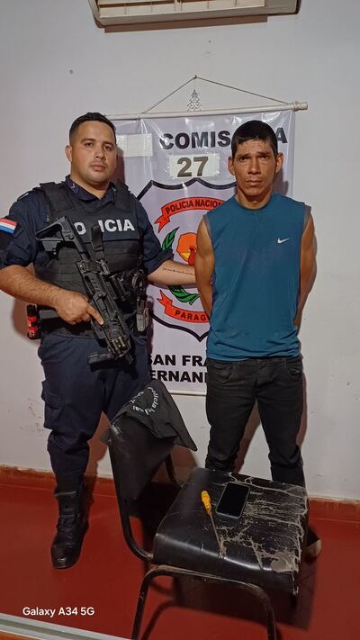 El detenido como presunto autor del feminicidio en Hernandarias.