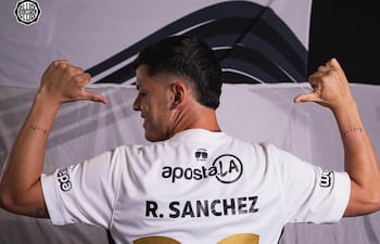 El mediocampista Richard Rafael Sánchez Guerrero (29 años), con el dorsal 26, la misma que había utilizado en su primer paso por Olimpia.