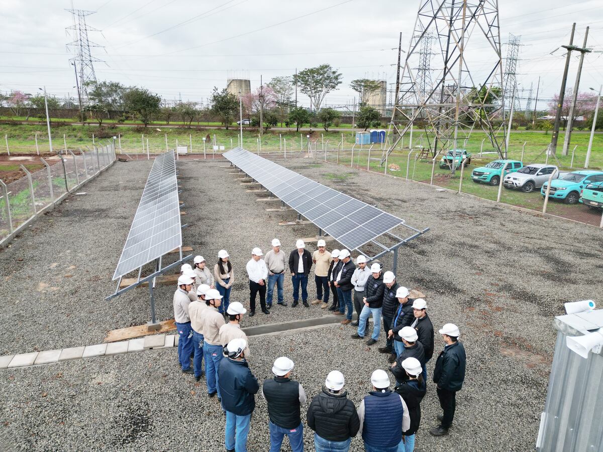 Atome defiende su contrato vigente desde 2022 con la ANDE y anuncia estudio para una planta solar de 300 MWp