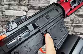 La pistola de hidrogel apareció como un juguete de jóvenes de uso masivo en las últimas semanas de diciembre (Archivo ABC Color).