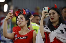 Las interacciones en redes sociales crecen durante los eventos en vivo. EFE/ Alberto Estevez