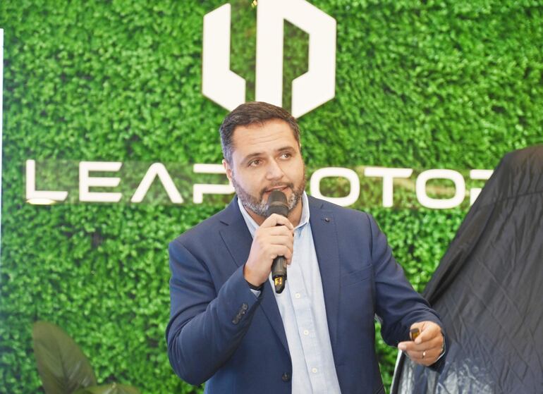 Fernando Correa, gerente comercial de Santa Rosa Paraguay.