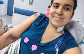 Katherine Morinigo apela a la solidaridad para juntar US$ 20 mil. Los urge para adquirir un medicamento contra la Leucemia.