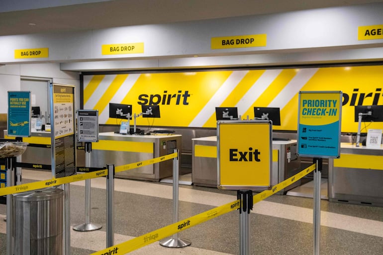 Aerolínea Spirit cancela todos sus vuelo tras fracaso de rescate financiero de EE.UU.
