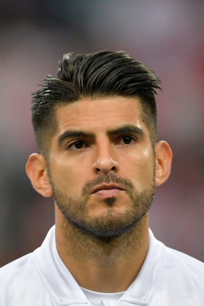 Carlos Zambrano, futbolista peruano, que presentó una denuncia por extorsión contra la joven argentina que lo acusó a él y a otros dos exjugadores de Alianza Lima de agresión en un hotel de Montevideo en enero, informó su abogado el 9 de febrero de 2026. (Foto de RAUL ARBOLEDA / AFP)