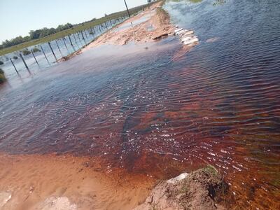 En estas condiciones se encuentra el camino que une las comunidades de Yaguarón, Duarte Cué, Tacuara´i, Punta Diamante, San Jorge y Piretu Cue en el distrito de Tacuaras.