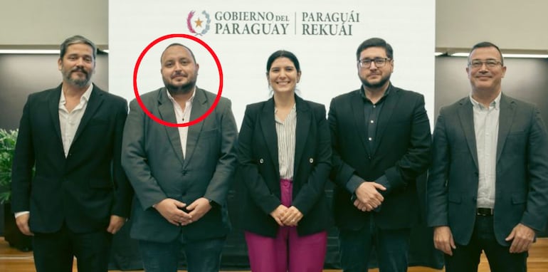 Ligado a campaña sucia participó en acto del Mitic tras  asunción de Peña