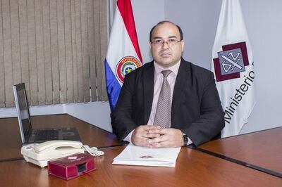 Alcides Giménez, fiscal.