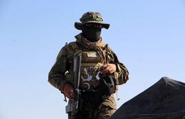 Un soldado talibán cerca de la frontera entre Afganistán y Pakistán en la provincia de Kandahar, el pasado domingo.