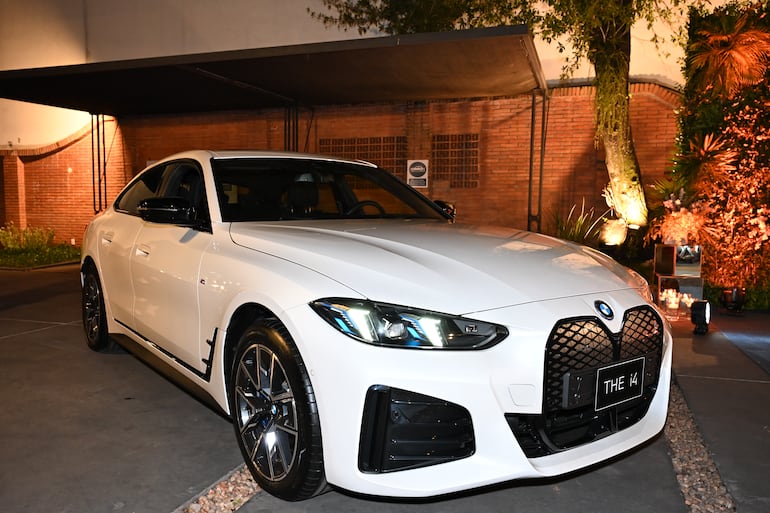 El BMW i4 puede obtenerse desde cuotas de U$S 1.650 con el leasing.