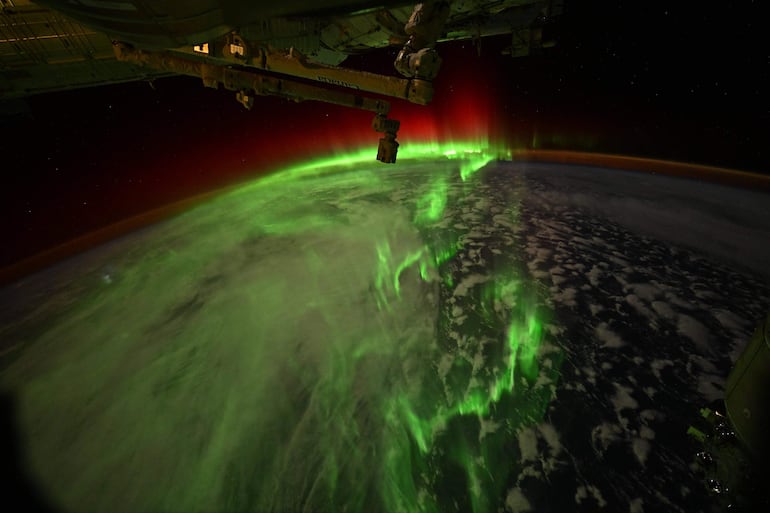 Auroras australes: el espectáculo solar que brilló desde el espacio - Ciencia