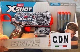 Fotografía cedida por la Secretaría de Seguridad Pública, Protección a la Ciudadanía y Prevención Social, que muestra el empaque de un juguete bélico este domingo, en Guadalupe (México).