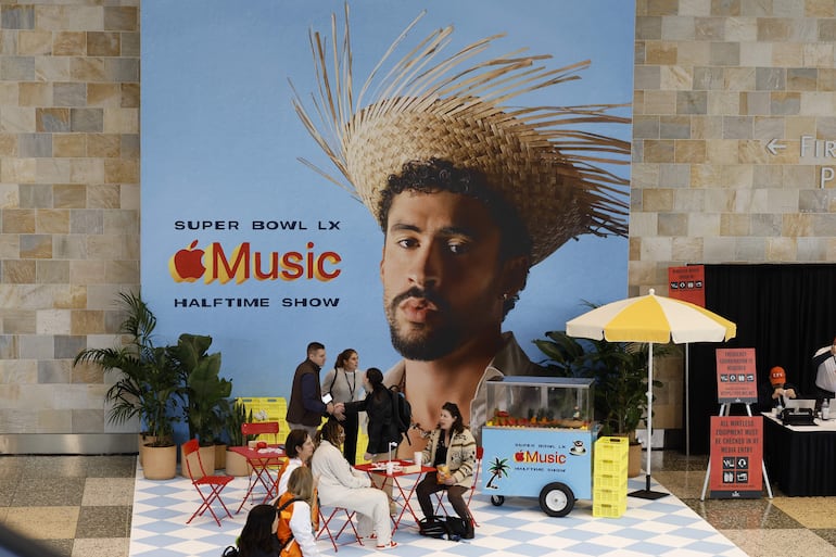 Un anuncio del show de mediotiempo del Super Bowl LX.