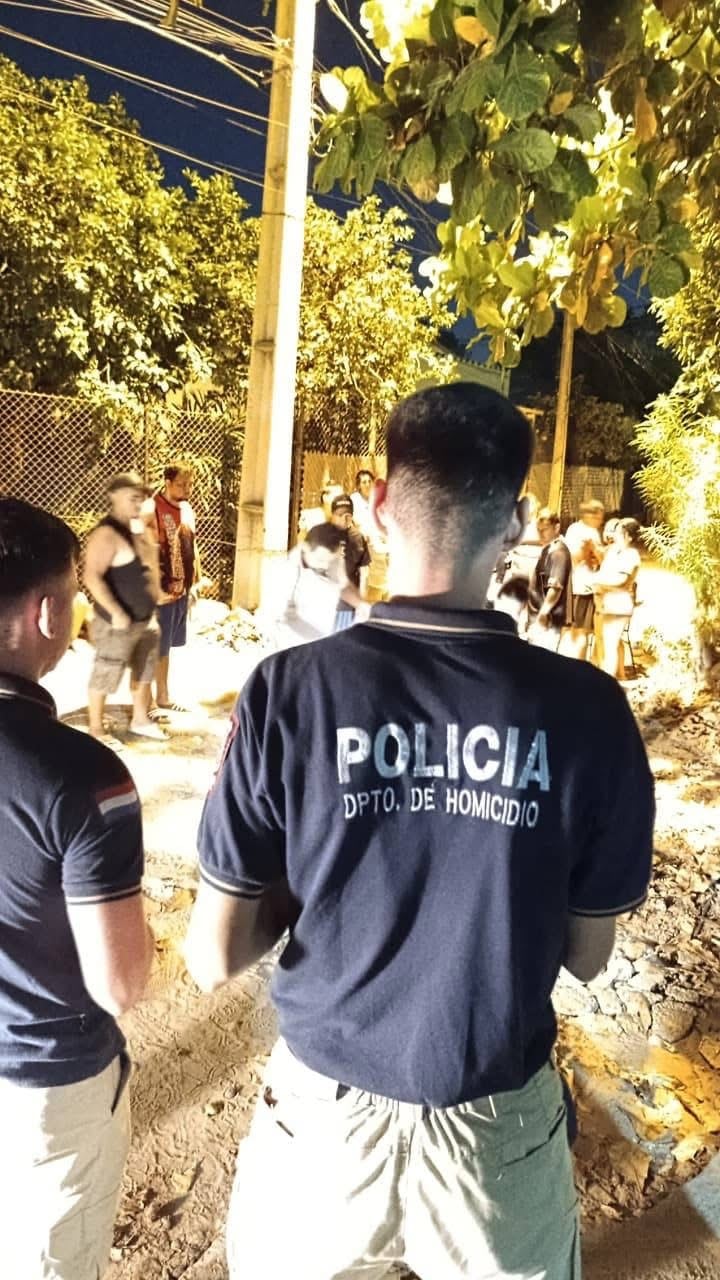 Trinidad: investigan homicidio tras confuso episodio en un pasillo